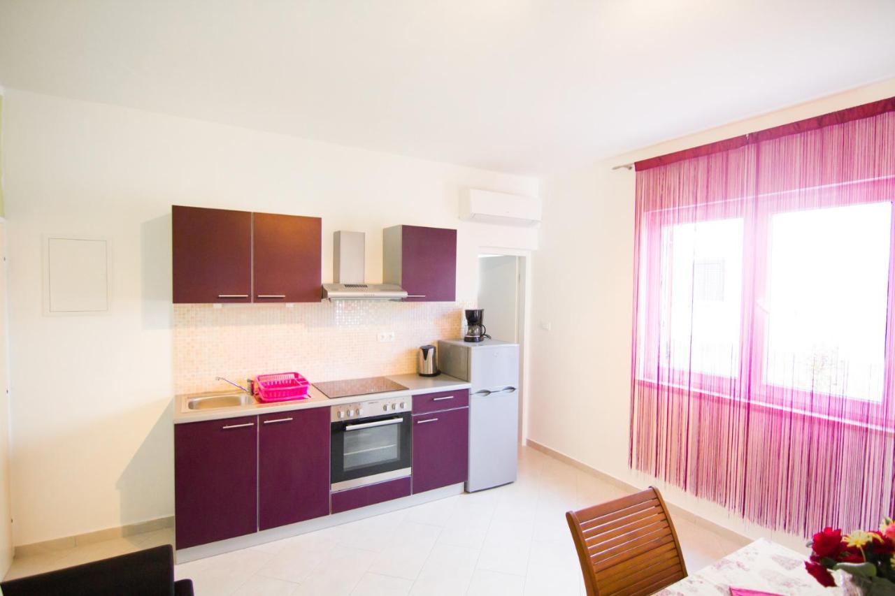 Apartment Kirby Krk Town Exterior photo