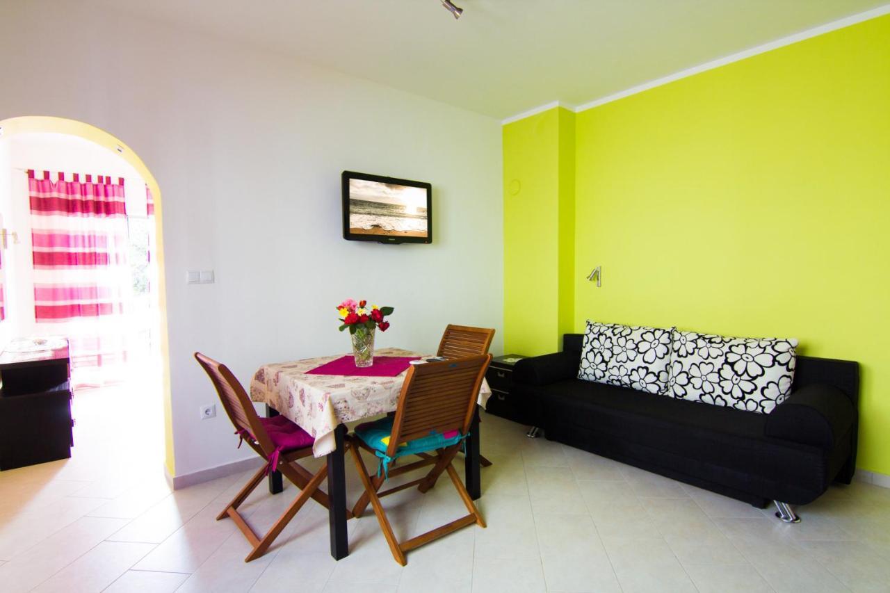 Apartment Kirby Krk Town Exterior photo